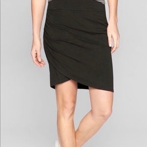 Athleta knit tulip hem skirt
